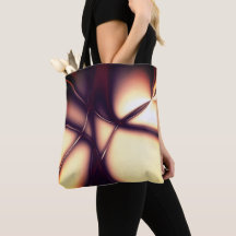 Crème beige brûlée sous une ligne claire ressemble