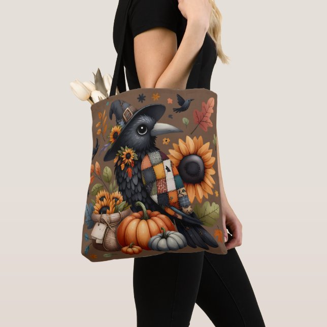Tote Bag Crow Whimsical avec Citrouilles et tournesols (De près)