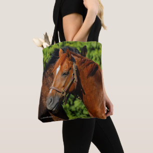 Tote Bag Deux beaux chevaux de châtaignes au soleil