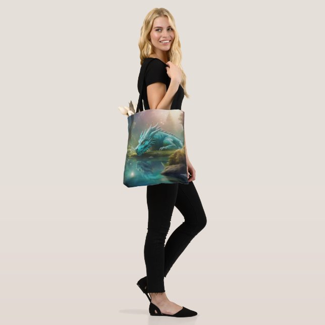 Tote Bag Dragon (Sur le modèle)