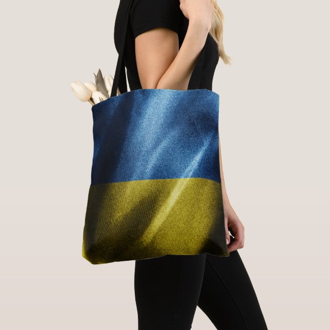 Tote Bag Drapeau de soie ukrainien (De près)