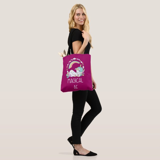 Tote Bag Drôle Unicorne Dit Magique AF Illustration (Sur le modèle)