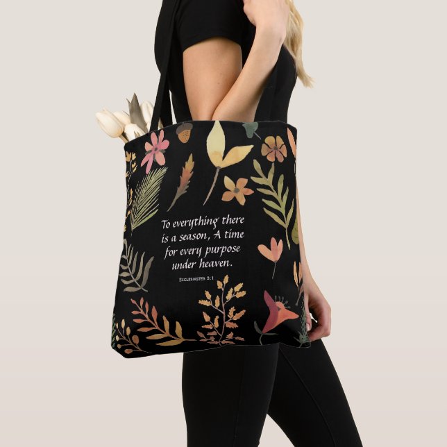 Tote Bag Ecclesiastes 3:1 À tout il y a une saison, (De près)