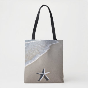 Tote Bag Étoiles de mer sur une plage à distance