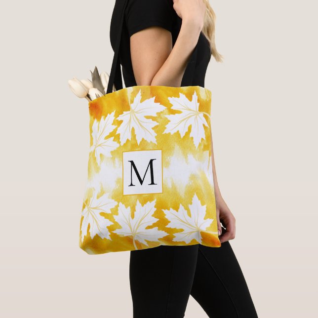 Tote Bag Feuilles d'érable et monogramme de lavage à l'aqua (De près)