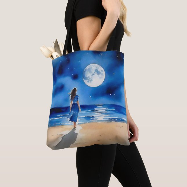 Tote Bag Fille sur la plage sous une Pleine lune (De près)