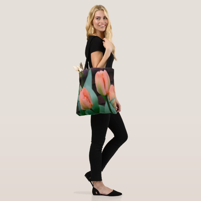 Tote Bag Fleur Tulip (Sur le modèle)