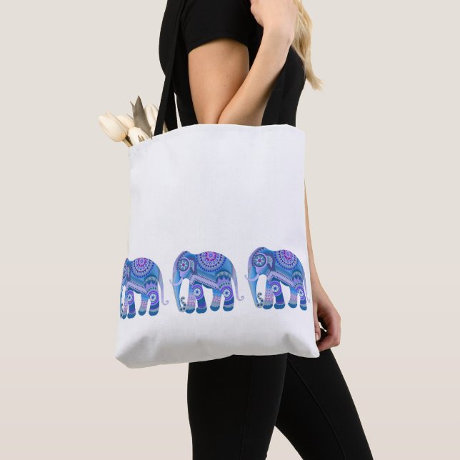 Tote Bag FOURRE-TOUT avec un éléphant bleu (De près)
