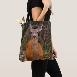 Tote Bag Funny Young Blacktail Deer sourit à un photographe