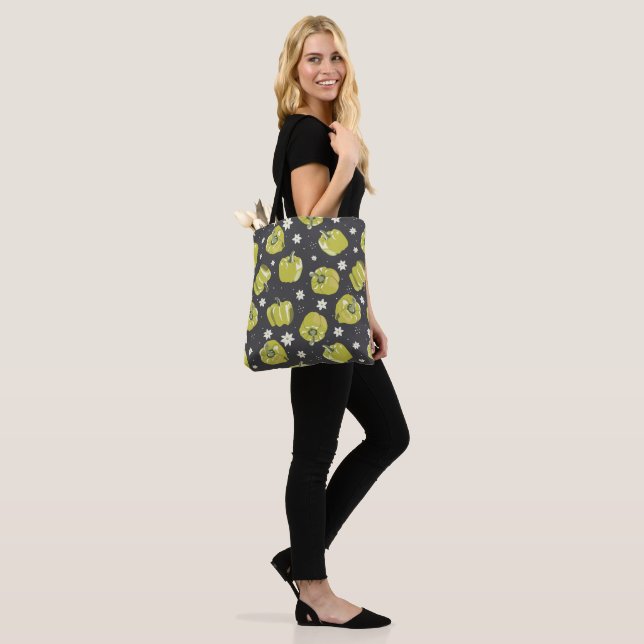 Tote Bag Green Pepper Scattered (On Model)