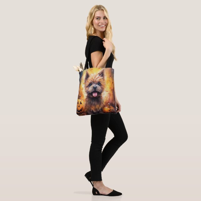 Tote Bag Halloween Cairn Terrier Avec La Peur Citrouille (Sur le modèle)