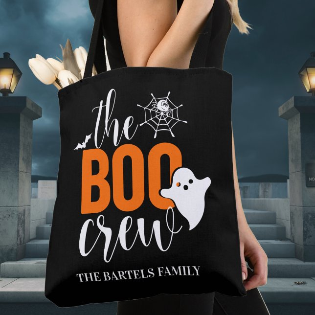 Tote Bag Halloween personnalisées noir et orange de Boo Cre (The Boo Crew Black & Orange Custom Halloween Tote Bag - Just add your name or custom text.)