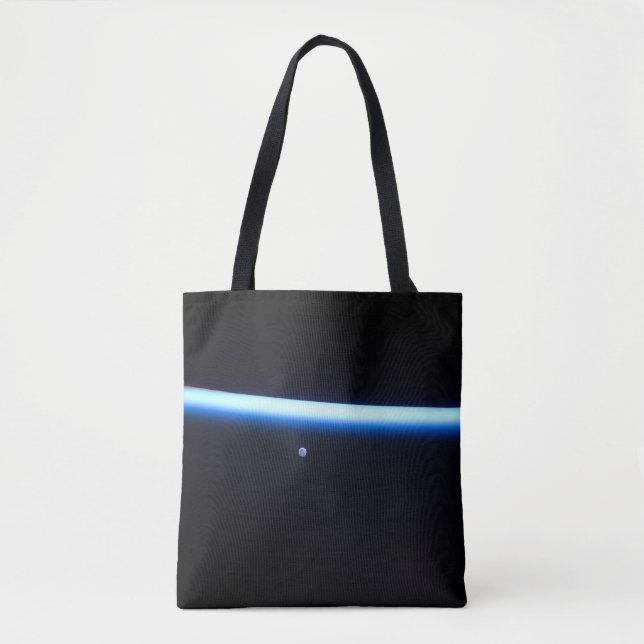 Tote Bag La fine ligne de l'atmosphère terrestre et une lun (Devant)