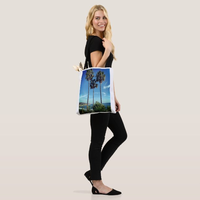 Tote Bag Laguna Beach, CA Fourre-tout (Sur le modèle)