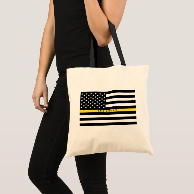 Tote Bag Ligne jaune mince monogramme de drapeau américain (Devant (produit))