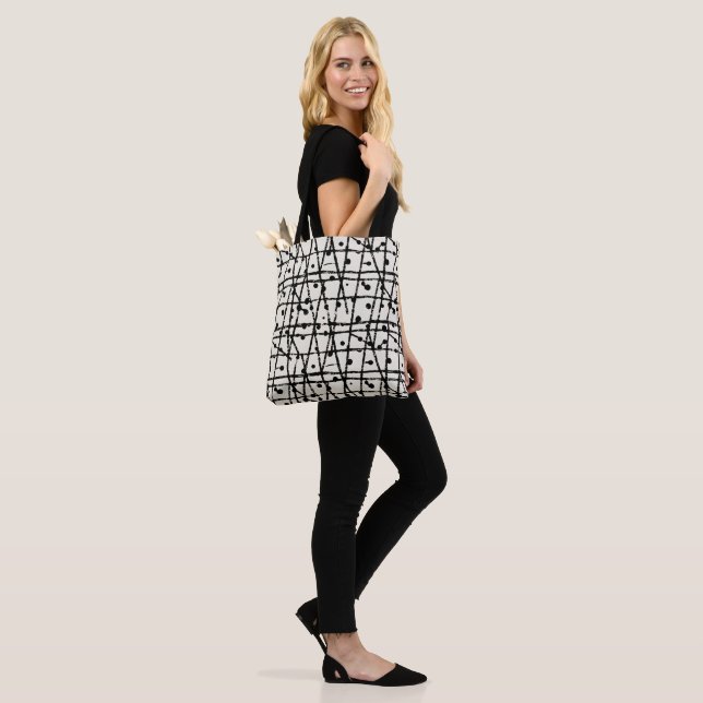 Tote Bag Lignes noires et points sur Motif crème (Sur le modèle)