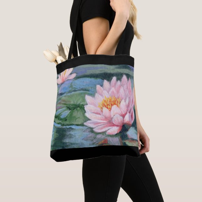 Tote Bag Lis roses sur des réflexions bleues les deux côtés (De près)
