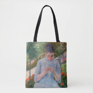 Tote Bag Mary Cassatt - Jeune fille cousant dans un jardin