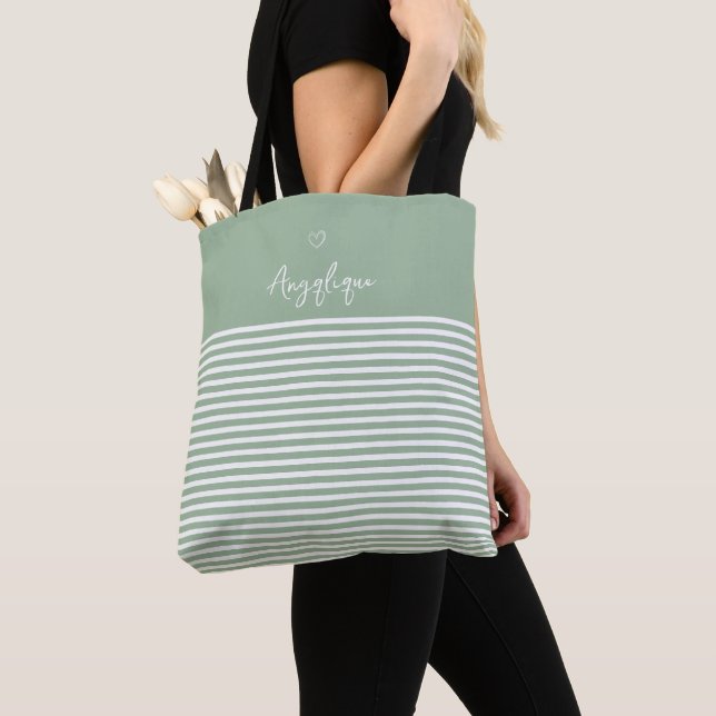 Tote Bag Monongramme Sage Modern Heart and Stripes (De près)