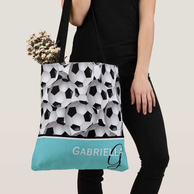 Tote Bag Motif de balle de soccer noir Monogramme (De près)