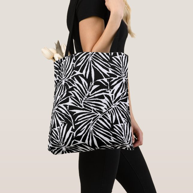 Tote Bag Motif Répétant à feuilles tropicales noires et bla (De près)