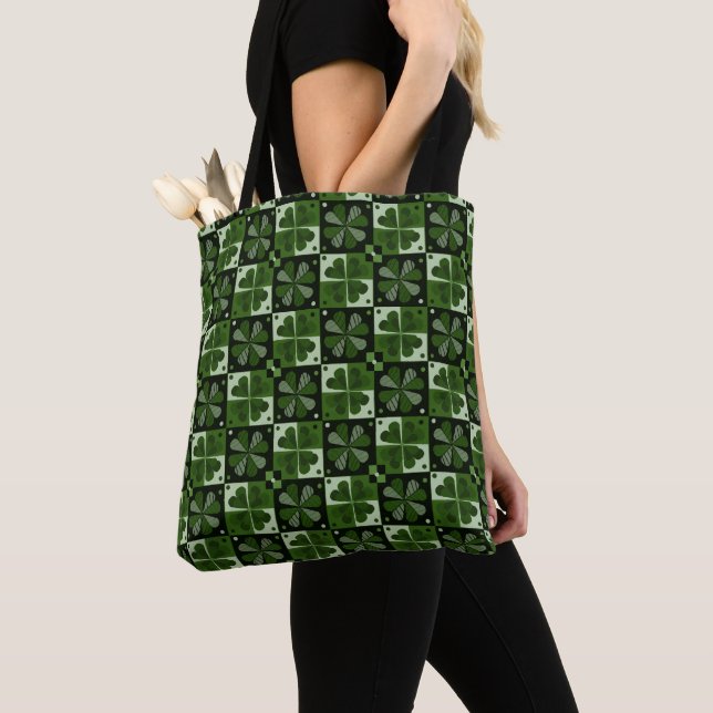 Tote Bag Motif shamrock Checkerboard (De près)