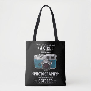 Tote Bag Ne Sous-Estimez Jamais Une Fille Qui Aime La Photo