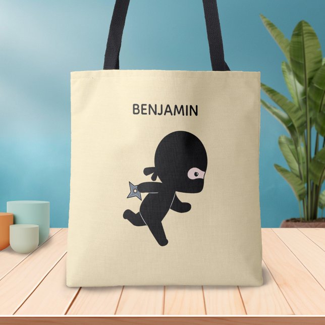 Tote Bag Ninja minuscule exécutant un nom personnalisé sur  (Créateur téléchargé)