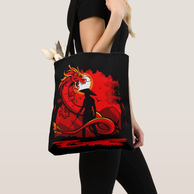 Tote Bag Noir Samurai Dragon Rouge Style japonais | (De près)