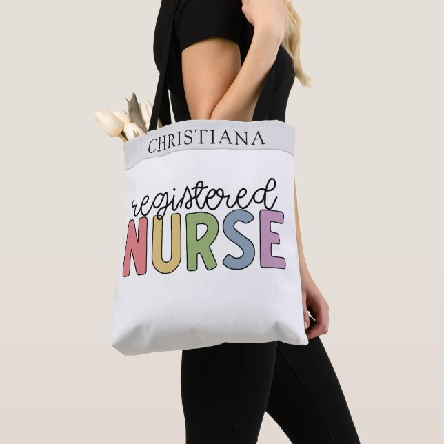 Tote Bag Nom personnalisé Infirmière inscrite infirmière in (De près)