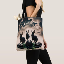 Pâques gothiques - lapins foncés et oeufs mystérie