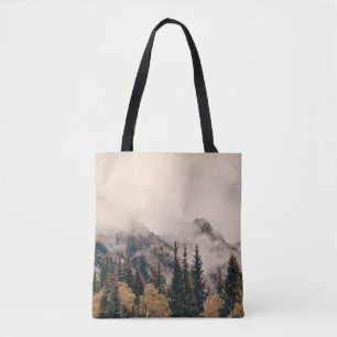 Tote Bag Parc national Banff - montagnes brumeuses et forêt