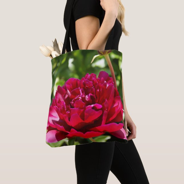 Tote Bag Peonées de velours de Maron foncé (De près)