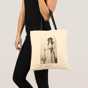 Tote Bag Portrait photo de 1910 d'une cowgirl tenant un fus