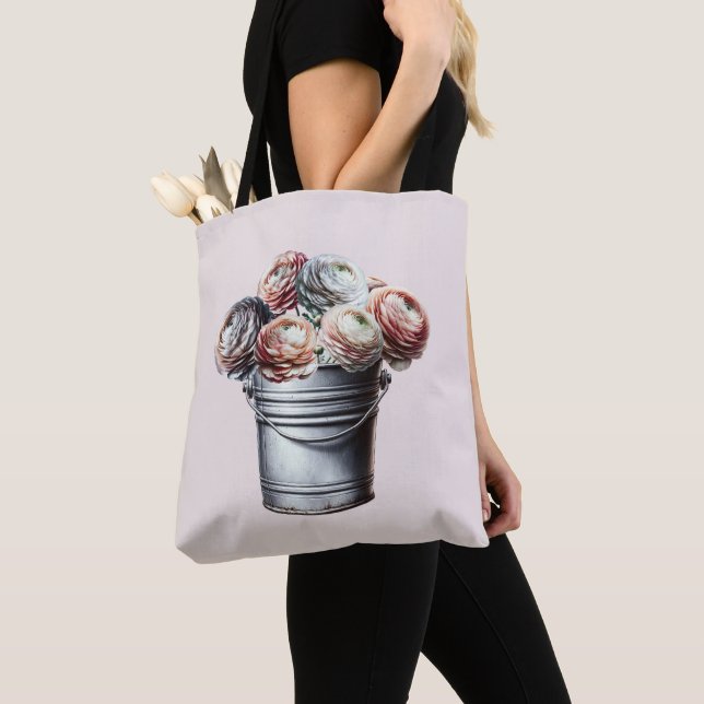 Tote Bag Ranunculus dans Tin Pail Rustique Glam rose (De près)