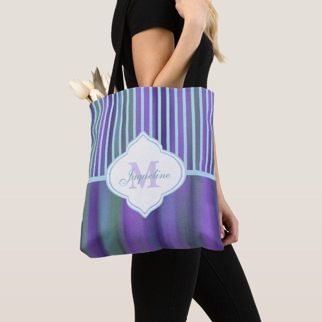 Tote Bag Rayure pourpre turquoise de monogramme de vert (De près)
