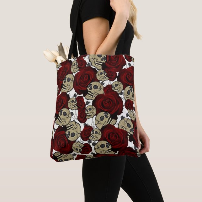 Tote Bag Roses et crânes rouges Noir Floral Blanc gothique (De près)