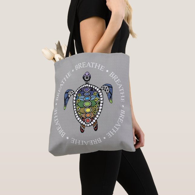 Tote Bag Serenity Turtle Chakras (De près)