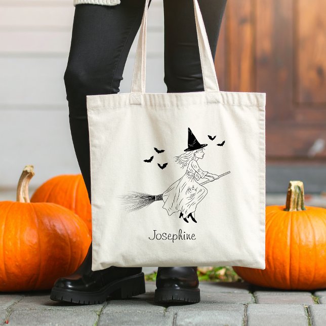 Tote Bag Sorcière Simple Et Nom Avec Bats Line Art Hallowee (Disclaimer: This image is a digital mockup.)