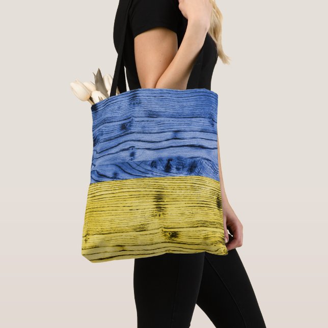 Tote Bag Ukraine drapeau bleu jaune motif de texture de boi (De près)