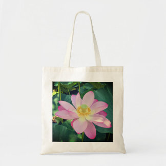 Tote Bag Une fleur de lotus vibrante