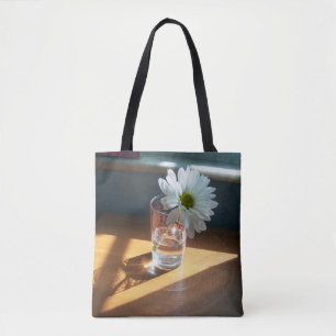 Tote Bag Une simple marguerite blanche dans un endroit enso