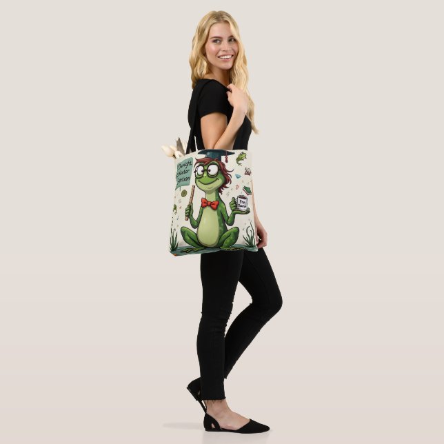 Tote Bag Whimsical Frog Teacher | Overnight Educator  (Sur le modèle)