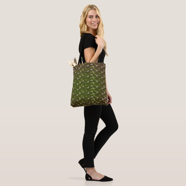 Tote bag with African style ankara fabric pattern (On Model)