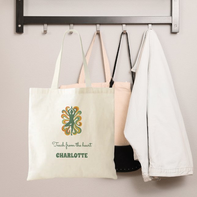 Tote Bag Yoga pose swirls green orange name slogan retro (Créateur téléchargé)