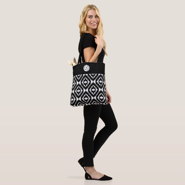 Tote Black White Ikat Bag (On Model)
