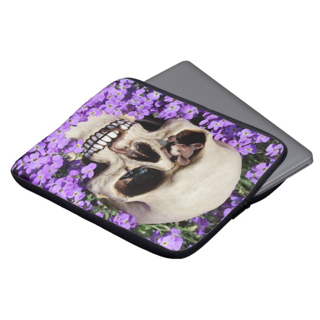 Totenkopf - Gothic / Gerätehülle Laptop Sleeve (Front Top)