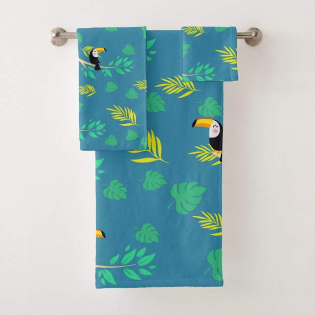 Toucan Blue and Green Tropical Rainforest Bath Towel Set (Insitu)