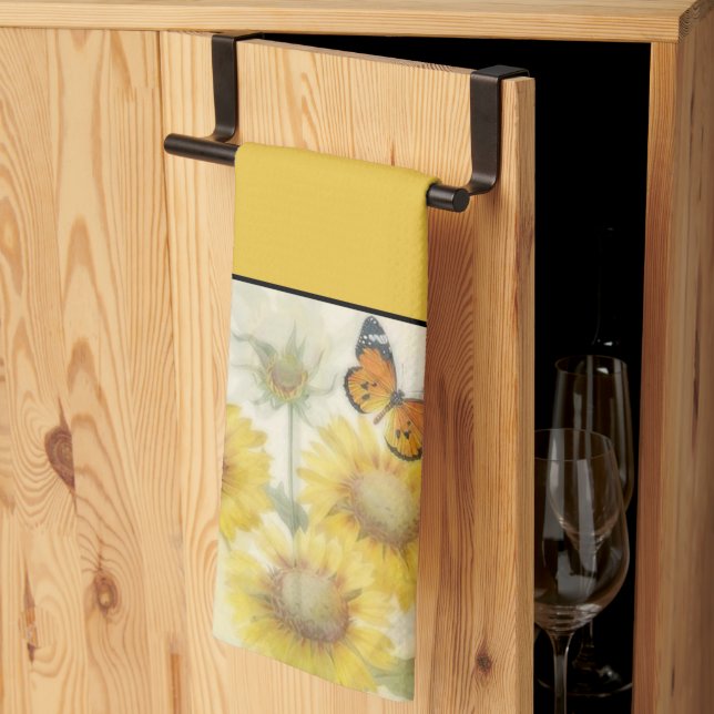 Tournesols et serviette aux papillons (Pliage en tiers)