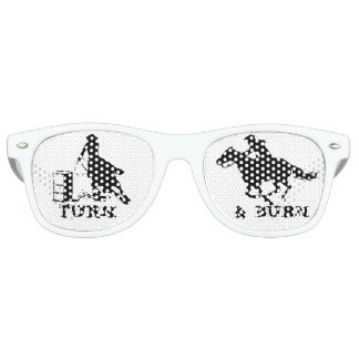 Tournez et brûlez les lunettes de soleil de la cow